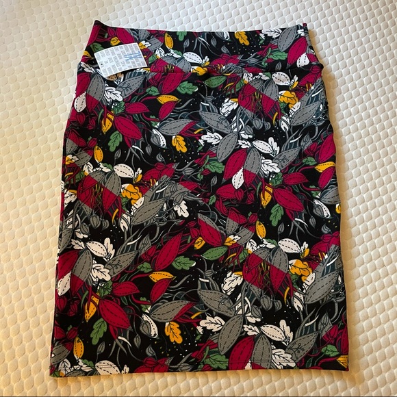 LulaRoe Cassie Skirt NWT Fun Print Size Women’s XL - Picture 9 of 10